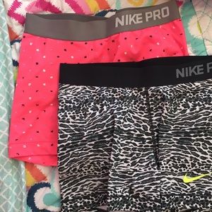 Nike pro spandex size M